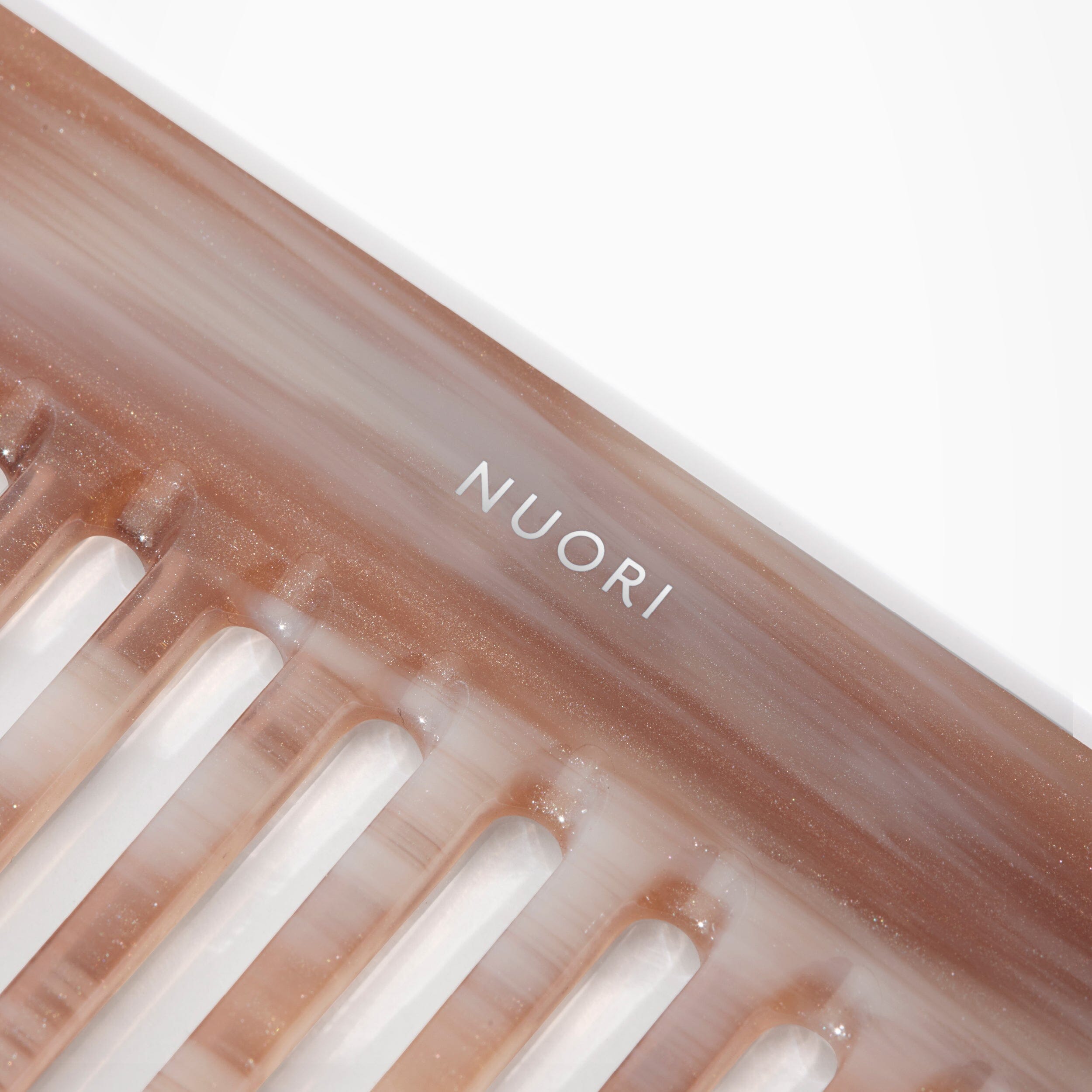 DETANGLING COMB / TORTOISE Accessories NUORI 